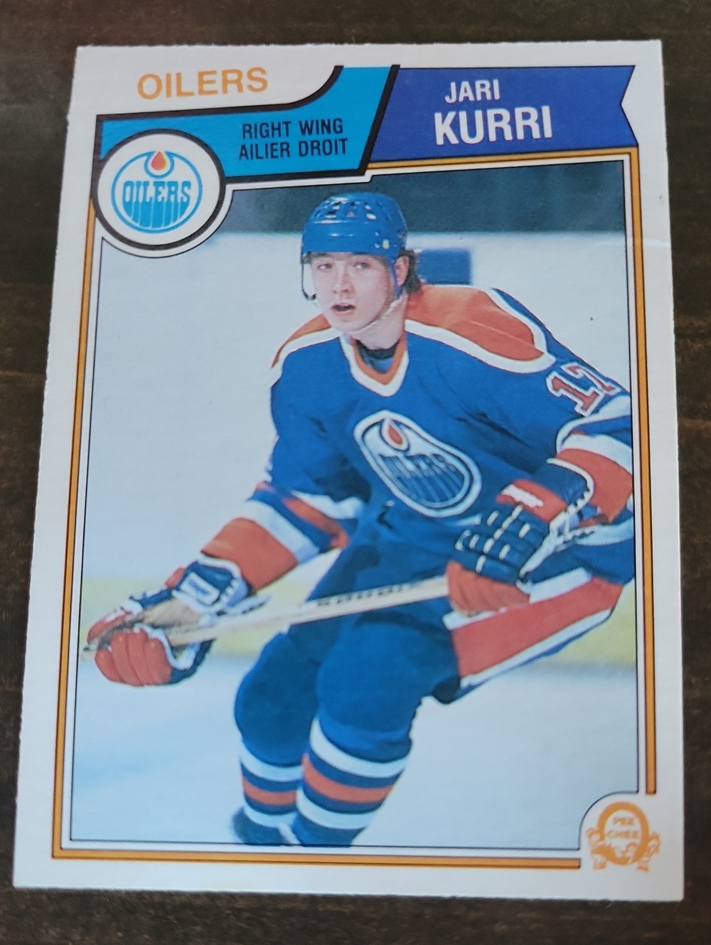 1983/84 OPC Jari Kurri Oilers Hockey Card - Blue & Orange
